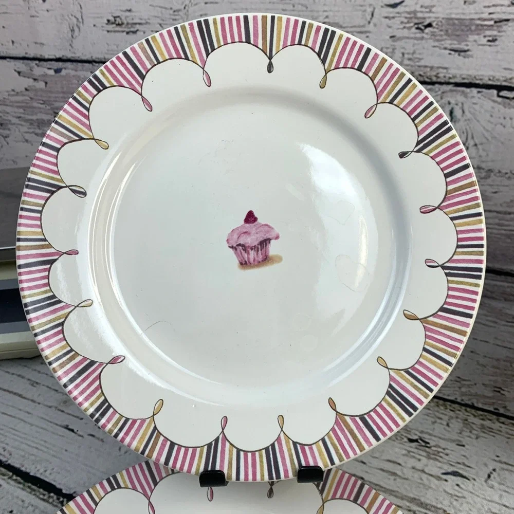 Rosanna Dessert Plates‎ Set of 4 Dessert Heart Design Striped Border 9 inch